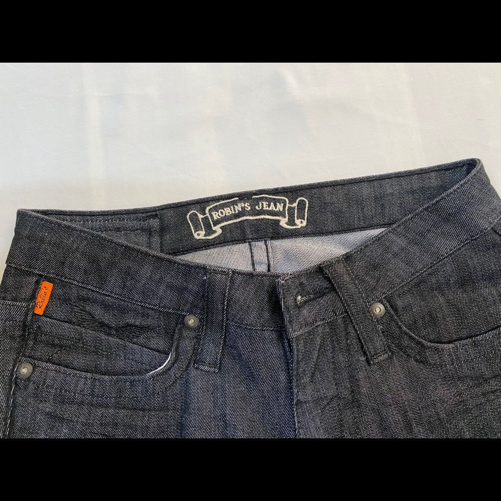 Robin’s jean blue pants